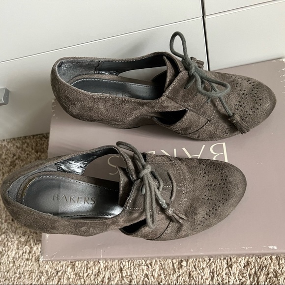 Grey suede wedge heels by Bakers - Picture 8 of 16